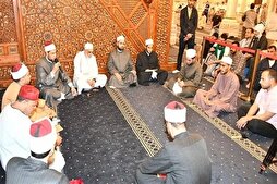 إنعقاد المقرأة القرآنية للأئمة بمسجد الإمام الحسين(ع) في القاهرة
