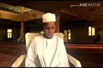 Adolescente sudanés recita el Corán