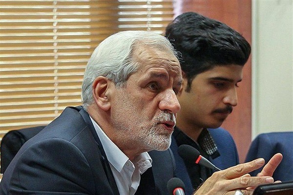 ثبت&zwnj;نام 2 هزار دانش&zwnj;آموز اراکی در جشنواره قرآنی گل&zwnj;های محمدی(ص)