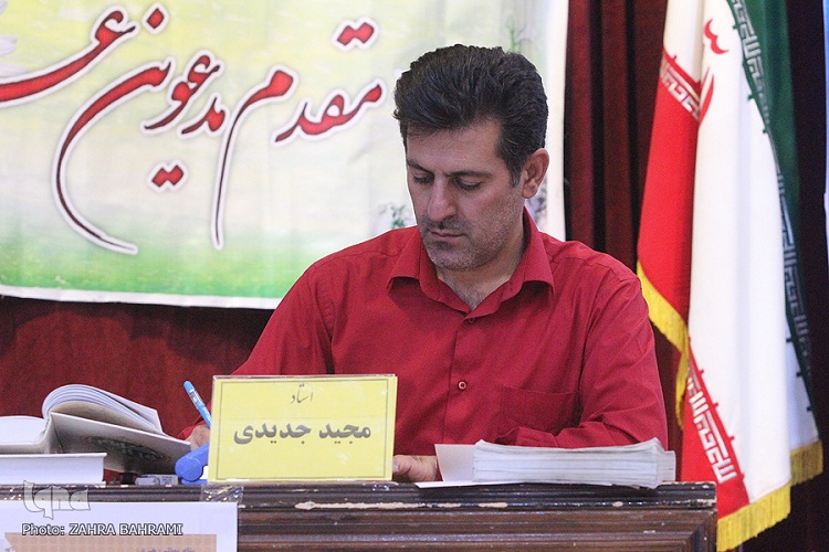 اعطای جوایز در شأن شرکت&zwnj;کنندگان مسابقات قرآن باشد