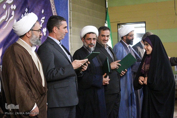 نگاهی به پنجمین جشنواره قرآنی گل&zwnj;های محمدی(ص)/ از اضافه شدن بخش هنری تا جای خالی پیشکسوتان