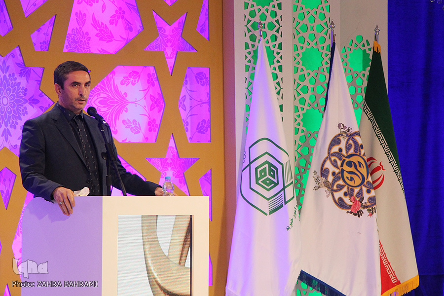 نقش مؤثر انس با قرآن در ترویج سبک زندگی اسلامی نقش مؤثر انس با قرآن در ترویج سبک زندگی اسلامی