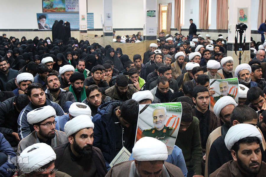 تجمع روحانیون و طلاب حوزه علمیه خراسان‌جنوبی به مناسبت شهادت سردار سلیمانی