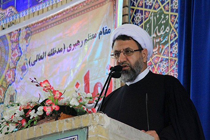 شهید سلیمانی وحدت را حول محور ولایت‌فقیه می‌داند