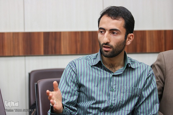 وضعیت قرآنی کشور در حالت اضطرار/ از جای خالی خیّرین در امور قرآنی تا انتقاد از سیاستگذاریهای دولت و مجلس وضعیت قرآنی کشور در حالت اضطرار/ از جای خالی خیّرین در امور قرآنی تا انتقاد از سیاستگذاریهای دولت و مجلس