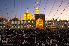 حرم مطهر رضوی در شامگاه عید غدیر‎