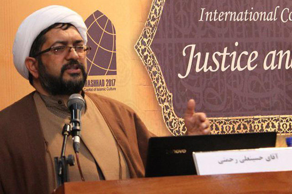 خدای پرده‌نشین یا شاهد بازاری