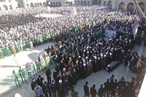 پیکر آیت‌الله مصباح یزدی در حرم مطهر حضرت معصومه(س) آرام گرفت