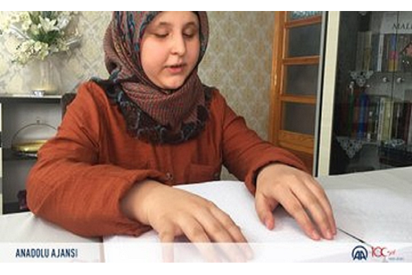 روشندل ترکیه‌ای یک ‌ساله قرآن را حفظ کرد + عکس