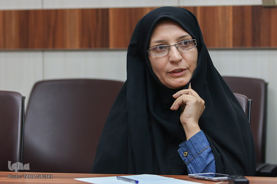 کارنامه نه چندان مطلوب بانوان قرآنی استان مرکزی / عدم احساس نیاز به مفاهیم قرآنی خطرناک است کارنامه نه چندان مطلوب بانوان قرآنی استان مرکزی / عدم احساس نیاز به مفاهیم قرآنی خطرناک است