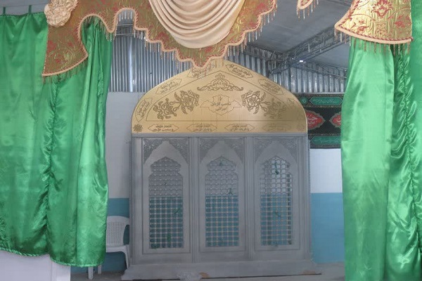 نیم ضریح سرداب امام زمان(عج) 