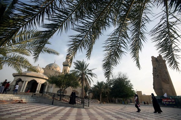 مسجد امام علی (ع) بصره و میزبانی از روزه داران + تصاویر / آماده