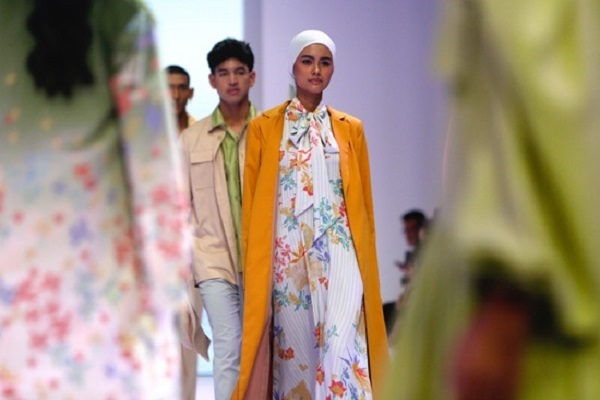 نمایش لباس‌های اسلامی در هفته مد اندونزی + عکس