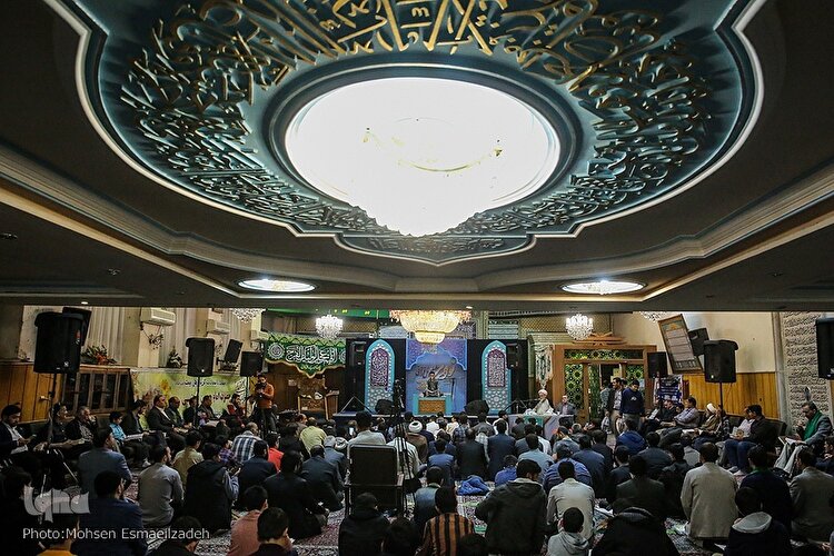 محفل انس با قرآن در مسجد کرامت مشهد