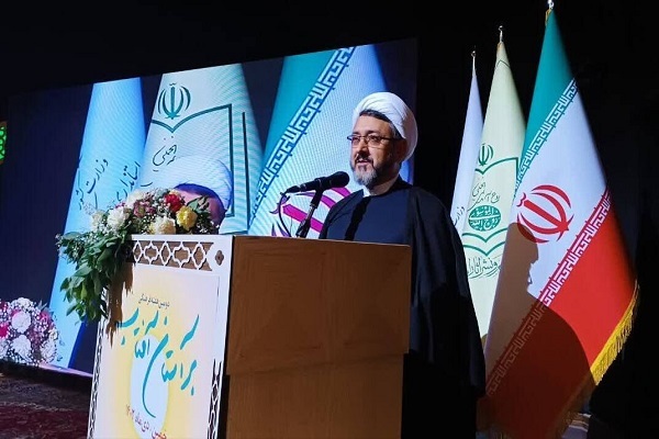 حجت الاسلام علی کمساری، مدیر مؤسسه تنظیم و نشر آثار حضرت امام حجت الاسلام علی کمساری، مدیر مؤسسه تنظیم و نشر آثار حضرت امام