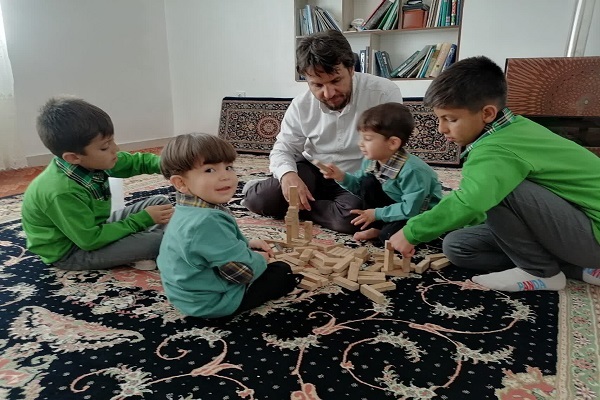 خانواده احمد چهرقانی خانواده احمد چهرقانی
