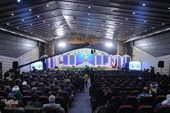 فیلم | اجرای حافظان ۲۰ جزء در هشتمین روز مسابقات سراسری قرآن کریم