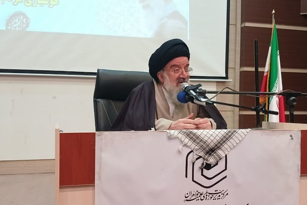 آیت الله سید احمد خاتمی عضو فقهای شورای نگهبان