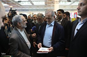 بازدید رئیس‌جمهور از نمایشگاه بین‌المللی قرآن کریم