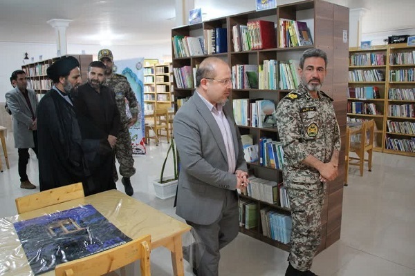 افتتاح کتابخانه در پدافند هوایی اراک