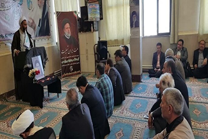 درایت امام خمینی (ره) در مدیریت کشور قابل‌ توجه بود