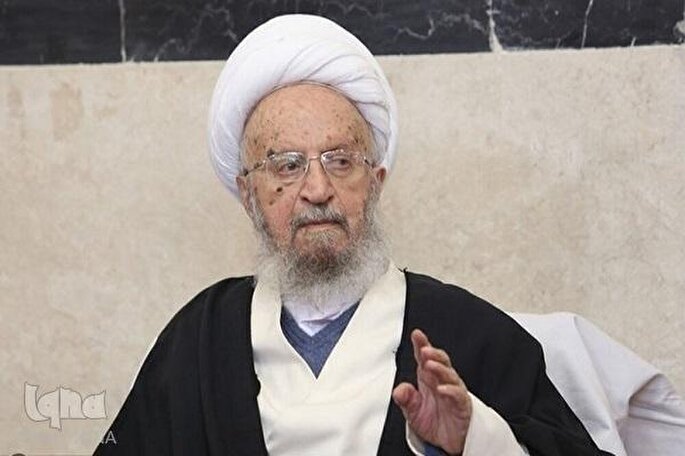آیت‌الله مکارم شیرازی: پرچم مقاومت سرافراز می‌ماند
