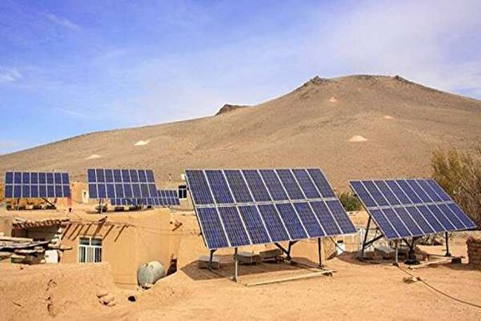 بهره‌برداری از ۱۲ نیروگاه خورشیدی حمایتی در آشتیان