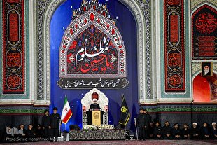 عکس | مراسم خطبه‌خوانی شب عاشورا در حرم مطهر رضوی