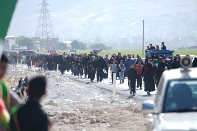 عکس | راهپیمایی جاماندگان اربعین در لرستان