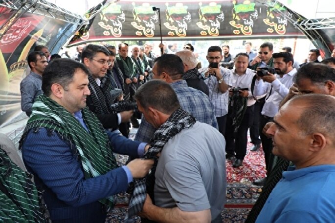 کاروان خادمان حضرت اباعبدالله الحسین(ع) شهرداری ارومیه عازم مرز تمرچین شد 
