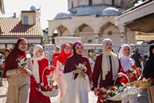 استقبال از سالروز میلاد پیامبر (ص) در سارایوو + عکس