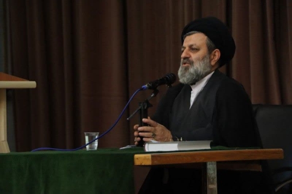 حجت‌الاسلام سیدمحسن حسینی‌دیباجی مسئول نمایندگی ولی فقیه در سپاه روح الله استان مرکزی