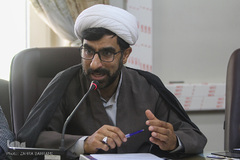 حجت‌الاسلام محمد رضا شفیعی، مسئول دارالقرآن الکریم اداره کل تبلیغات اسلامی استان مرکزی/عکاس:زهرا بهرامی