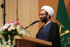 مراسم تکریم معلمان، حافظان، خادمان و خیرین قرآن - محلات/عکاس:زهرا بهرامی