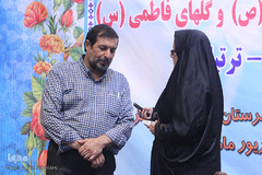 افتتاحیه مرحله استانی پنجمین جشنواره گل‌های محمدی(ص) و فاطمی(س) استان مرکزی - دلیجان/عکاس:زهرا بهرامی