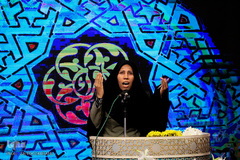 رقابت‌ دعاخوانی و حفظ موضوعی بخش بانوان مسابقات قرآن - اراک/عکاس:زهرا بهرامی