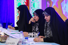 رقابت‌ رشته‌های حفظ بخش بانوان مسابقات قرآن - اراک/عکاس:زهرا بهرامی