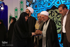 آیین اختتامیه مرحله نهایی مسابقات سراسری قرآن در بخش بانوان - اراک/عکاس:طاها نظیری