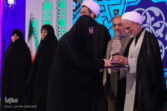 آیین اختتامیه مرحله نهایی مسابقات سراسری قرآن در بخش بانوان - اراک/عکاس:زهرا بهرامی