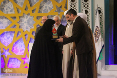 آیین اختتامیه مرحله نهایی مسابقات سراسری قرآن در بخش بانوان - اراک/عکاس:زهرا بهرامی