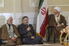 حضور «کاروان قرآن انقلاب» در دفتر آیت‌الله دری نجف‌آبادی نماینده ولی فقیه در استان مرکزی