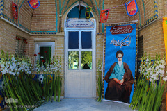 گلباران حجره طلبگی امام خمینی(ره) در اراک