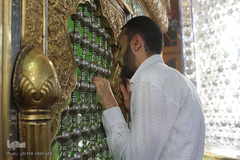 غبارروبی مقبره اویس زمان، آیت‌الله العظمی آقانورالدین عراقی در اراک