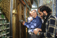 غبارروبی مقبره اویس زمان، آیت‌الله العظمی آقانورالدین عراقی در اراک