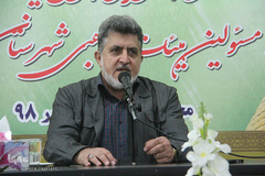 حاج محسن طاهری مداح و ستایش‌گر اهل‌بیت(ع) و مدیرعامل خانه مداحان در همایش طلایه‌داران محرم در اراک