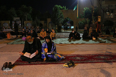 احیای شب بیست‌و‌یکم،گلزار شهدا