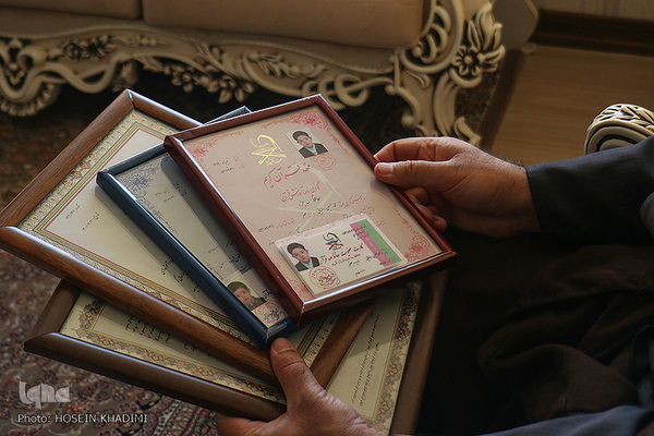 دیدار  رئیس اداره امور قرآنی اداره کل اوقاف استان مرکزی با حافظ سندروم داون