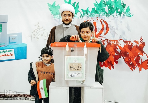 انتخابات در سرزمین آفتاب