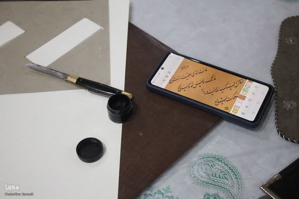 بازدید استاندار مرکزی از نمایشگاه قرآن