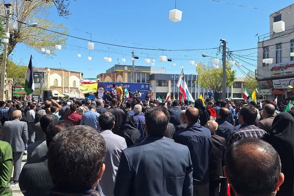 حمایت مردم اراک از حمله موشکی به اسرائیل